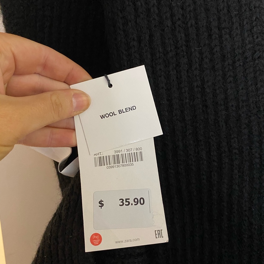 Zara black wool knit scarf . With tags never worn